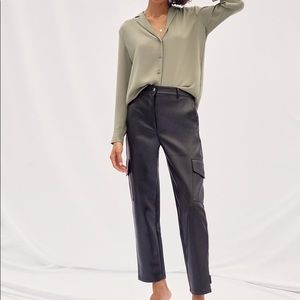 ARITZIA Wilfred Modern Leather Cargo Pants - size 10
